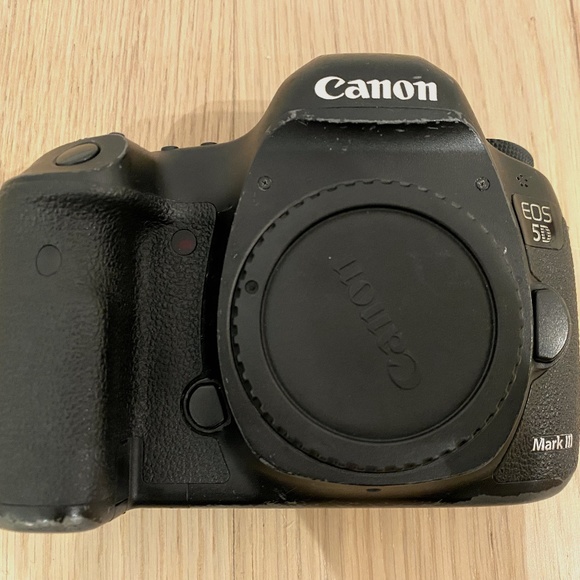 Canon 5d Mark iii Camera